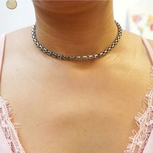 Silver cage like choker